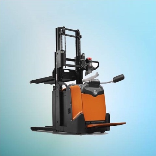 Apilador Eléctrico: Sus Funciones y como Optimizar tus Operaciones