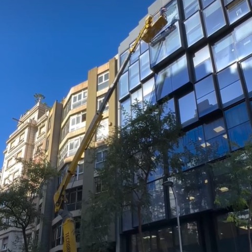 Plataformas Elevadoras para Trabajos de Altura